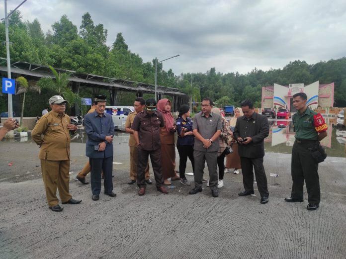 Legislator Desak Pemkot Selesaikan Masalah Banjir Rob di BK