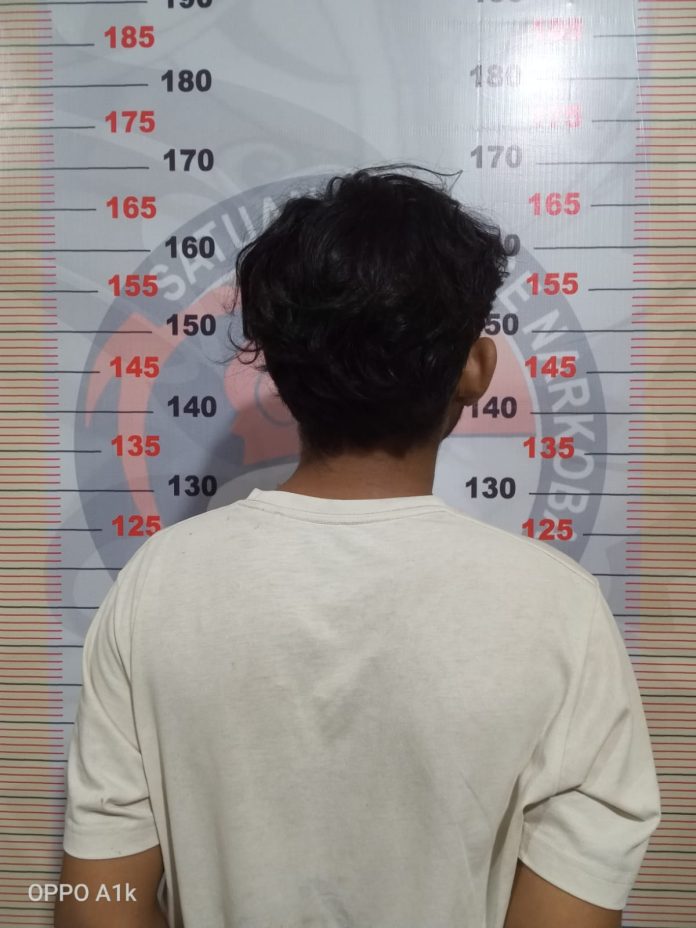 Ditangkap di Pinggir Jalan Pupuk Raya, Pria Asal Guntung Kedapatan Bawa Sabu 15,37 Gram