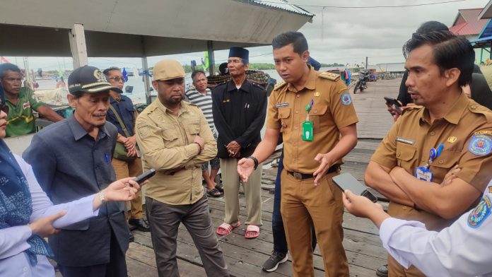 Dikeluhkan Warga Sejak 10 Tahun Lalu, Jembatan RT 17 dan 18 Berbas Pantai Minta Segera Diperbaiki