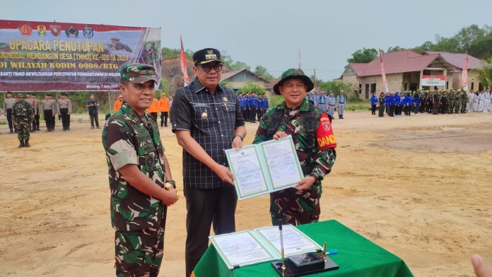 Hadiri Penutupan TMMD ke-120, Basri: Program Ini Beri Dampak Positif Bagi Masyarakat Bontang!