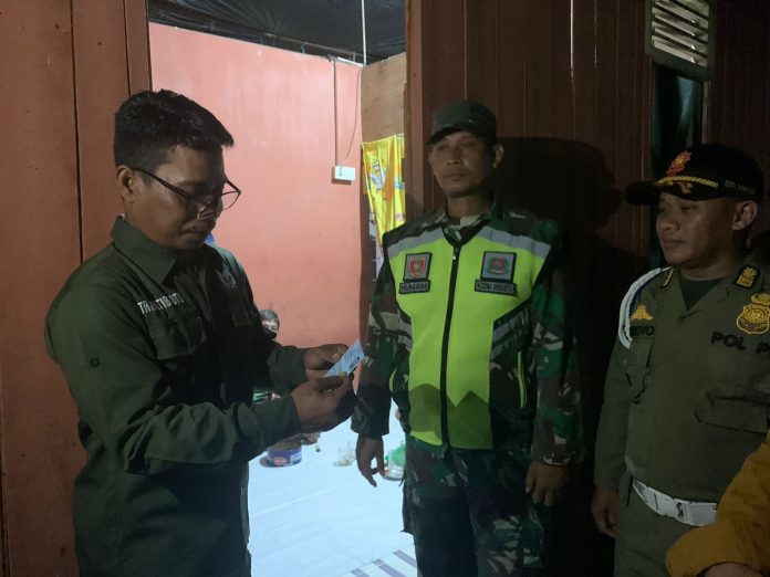 Cegah Warga 'Ilegal,' Trantib Kecamatan Bontang Utara Patroli Kepemilikan KTP