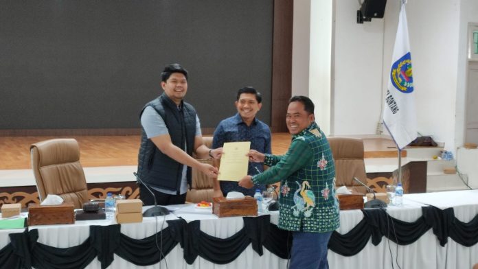 Fraksi Golkar bersama NasDem Sampaikan 5 Masukan Dalam Pendapat Akhir Perubahan APBD TA 2024