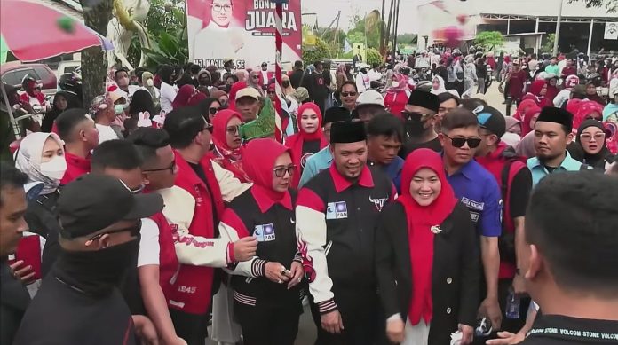 Diiringi 5000 Simpatisan, Najirah-Aswar Mendaftar ke KPU