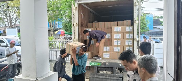 Surat Suara untuk Pilkada Bontang dan Pilgub Kaltim Tiba di KPU