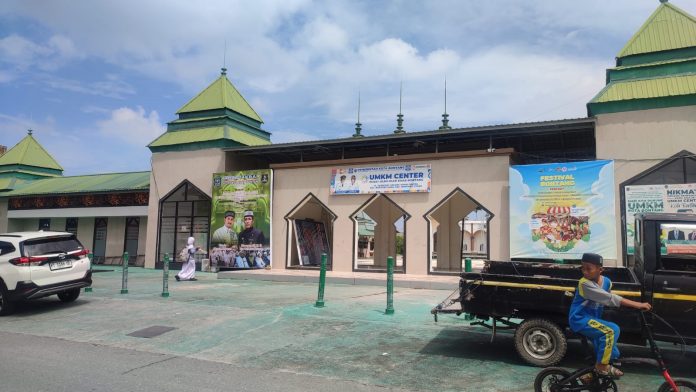 Masih Jadi Tempat Anak-anak Nongkrong, UMKM Center Butuh Dipasangi Pagar