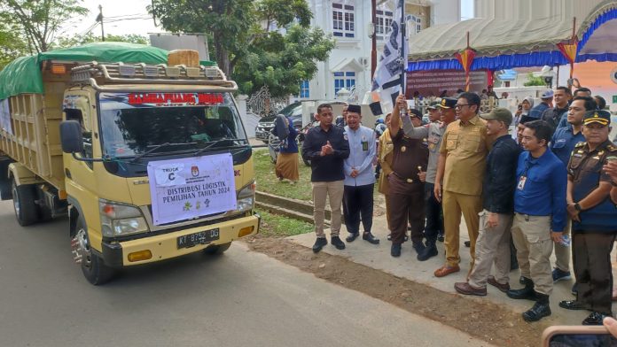 Logistik KPU Mulai Didistribusikan ke Penjuru Bontang, TPS di Atas Laut Menunggu Air Pasang