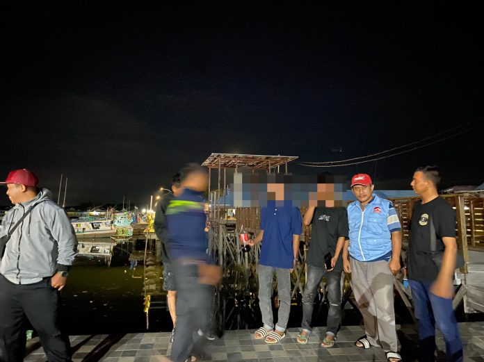 Ketahuan Mabuk-mabukan di Teras Masjid Terapung, Tiga Pemuda Asal Teluk Pandan Diamankan