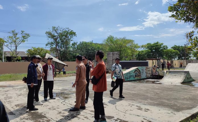 Komunitas Skateboard Keluhkan Skate Park Lang Lang Tak Pernah Diperbaiki