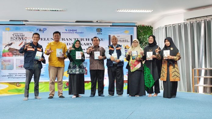 FLP Bontang Luncurkan 7 Buku, 4 di Antaranya Penulis Lokal Bontang