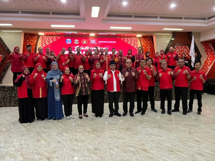 Pelantikan Pengurus Baru, Neni Ingin IKA Unhas Kontribusi Membangun Bontang