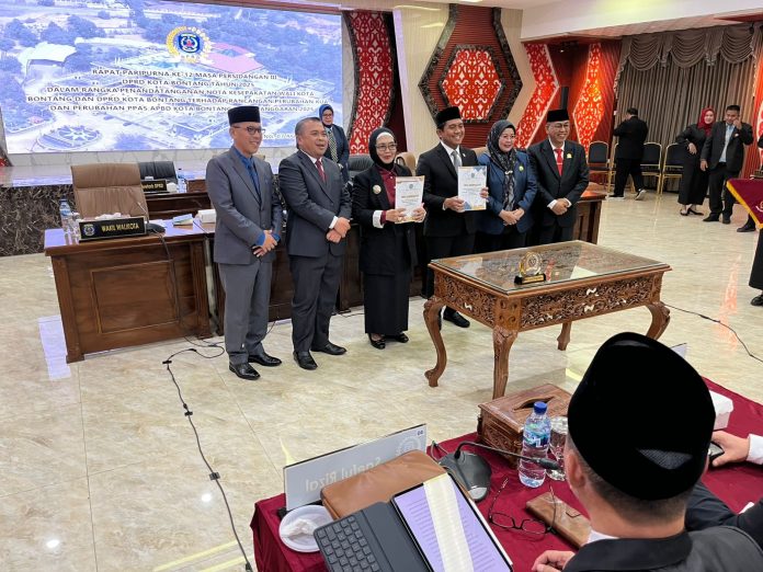Rapat Paripurna ke-12 Masa Sidang III, Sampaikan Nota Perubahan KUA, PPAS, Hingga APBD 2025
