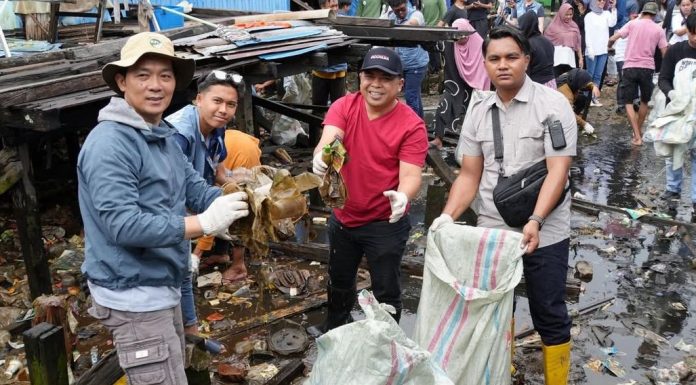 Wujud Cinta Tanah Air, Wawali Laksanakan Gerakan Pungut Sampah ‘Bersih untuk Merdeka’