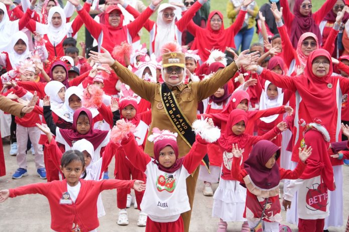 IGTKI - PGRI Bontang Peringati Hari anak Nasional, Semarakan dengan Senam Bersama dan Makan Gizi Seimbang