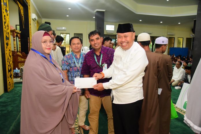 032db37b-ec4a-40b4-b3c5-127815502f3d